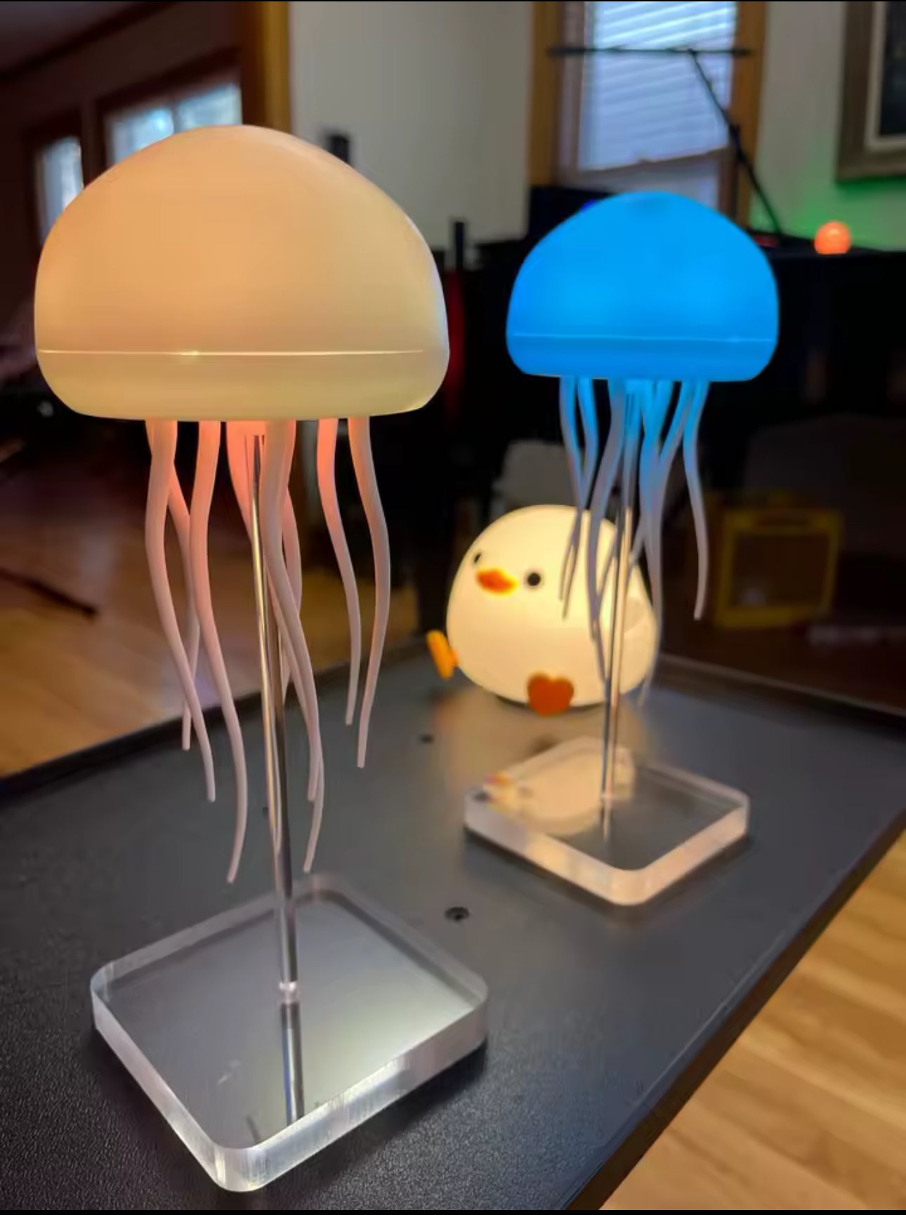 Lampada da comodino a LED con luce notturna a forma di medusa, con controllo vocale, graduata, girevole, con medusa, lampade da tavolo RGB, decorazione per la stanza